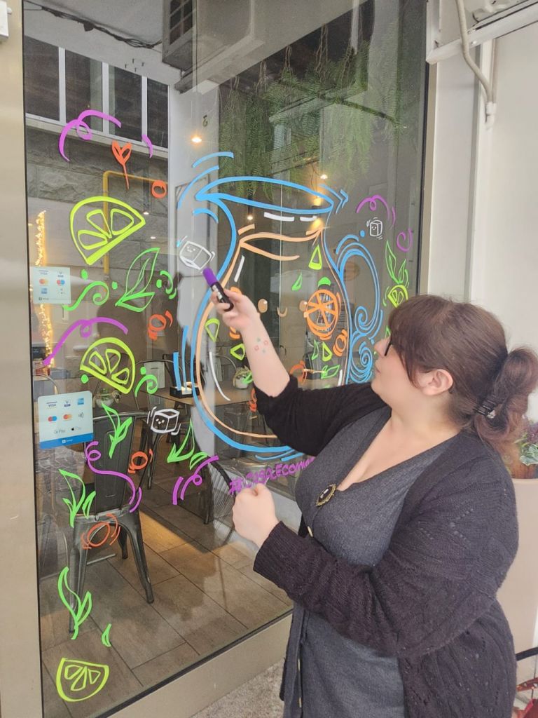 Vetrine decorate per Casale Comics